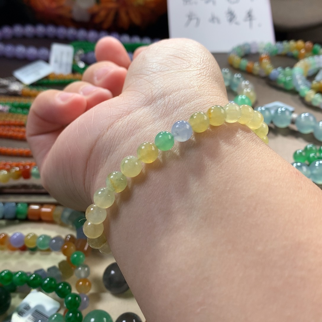 翡翠手链未镶嵌冰种柠檬黄