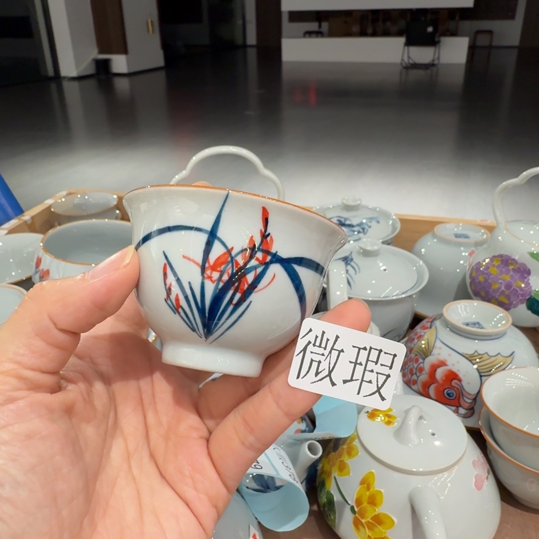 釉下手绘茶具微瑕