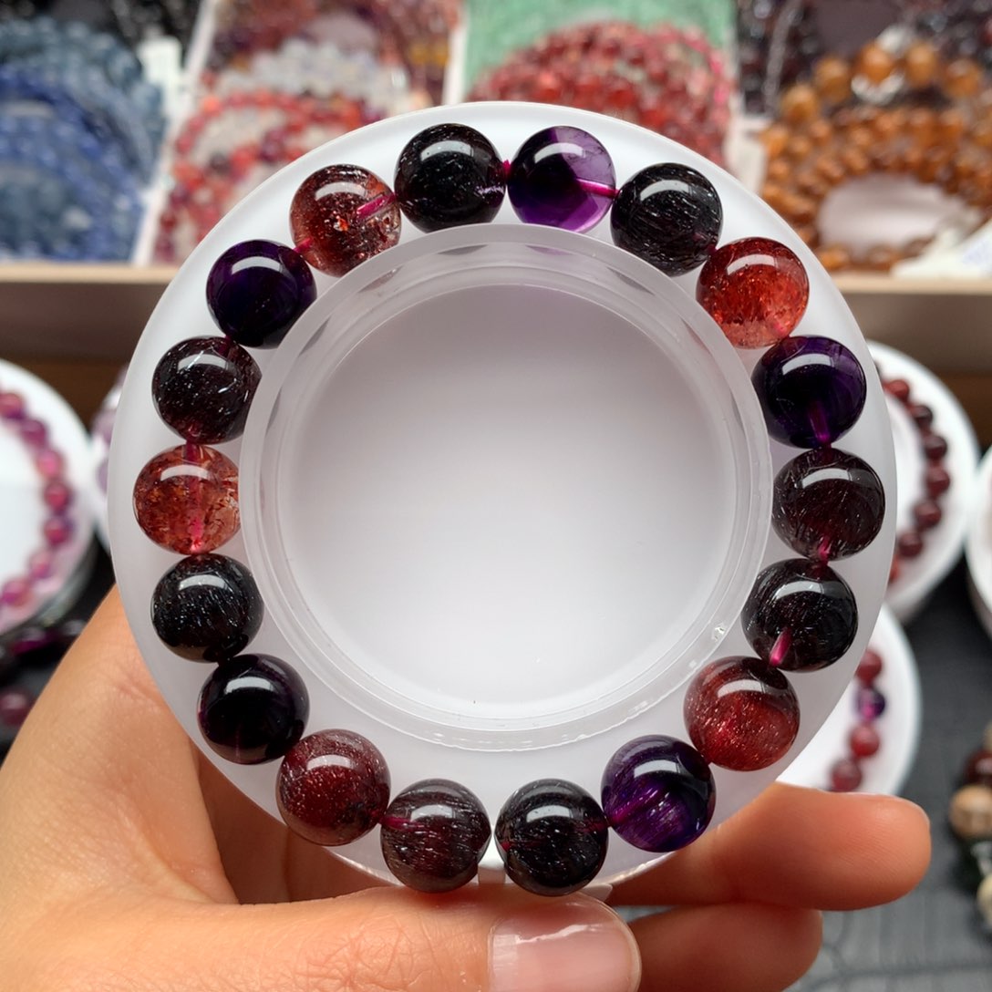 水晶手链未镶嵌满矿黑加仑