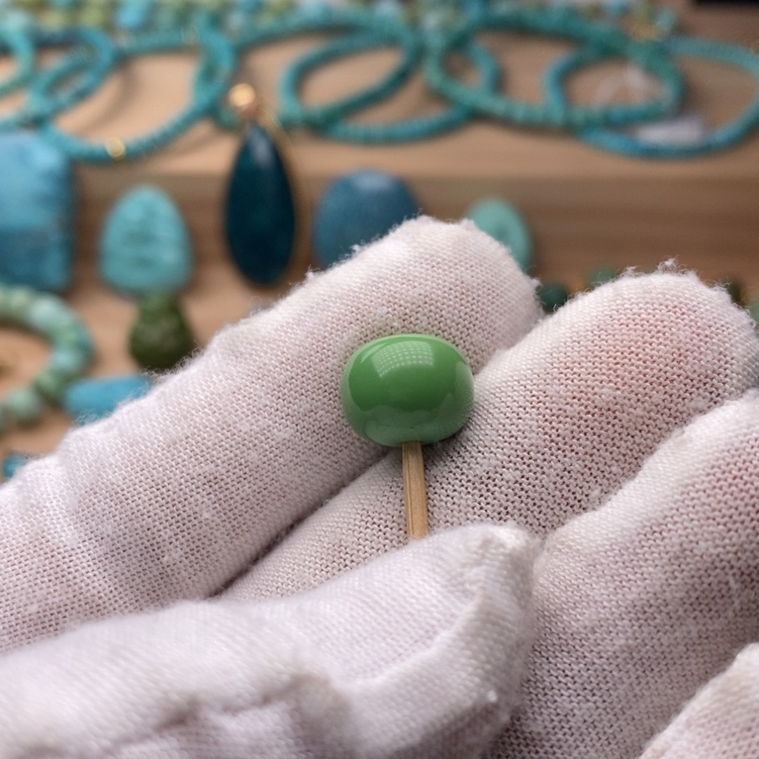 绿松石未镶嵌挂件