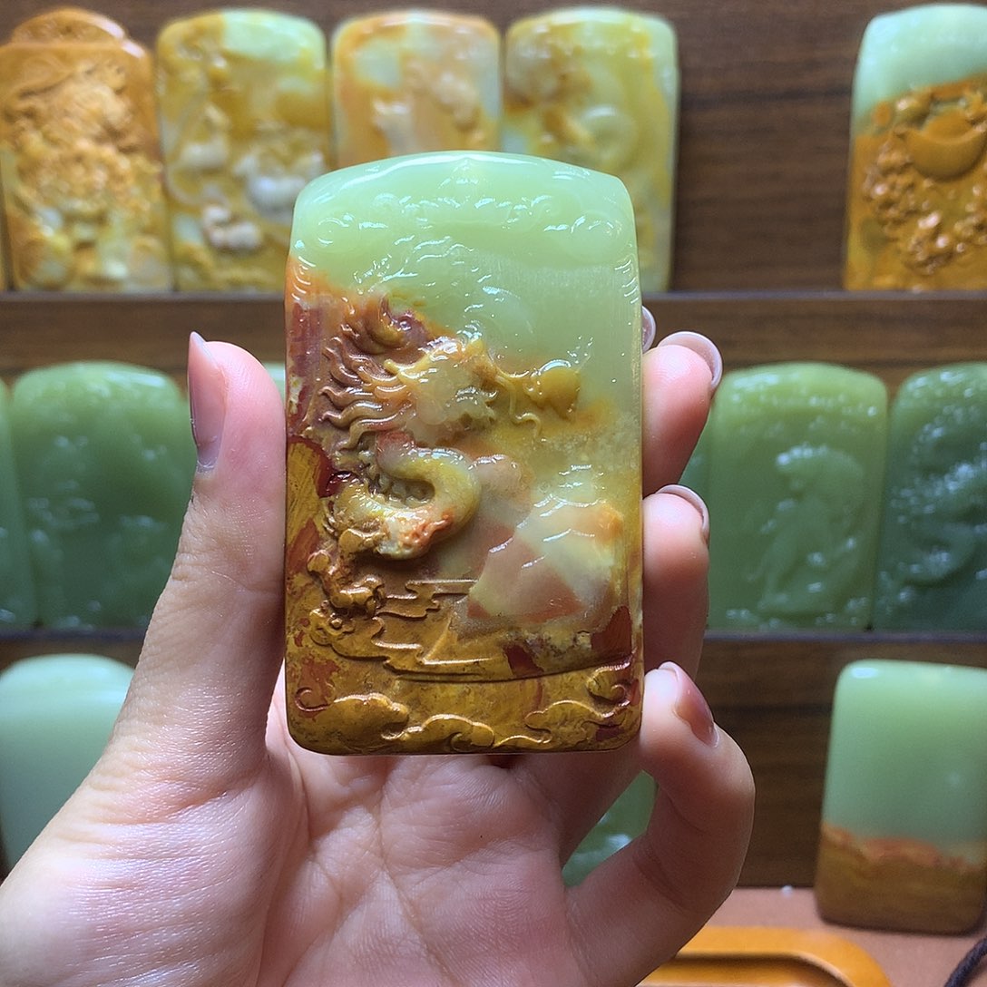 勇***涯新疆昆仑山脉盆景石