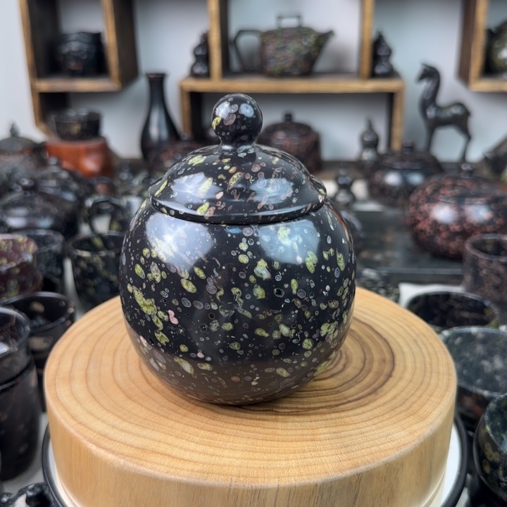 梅花玉老坑料精品茶叶罐