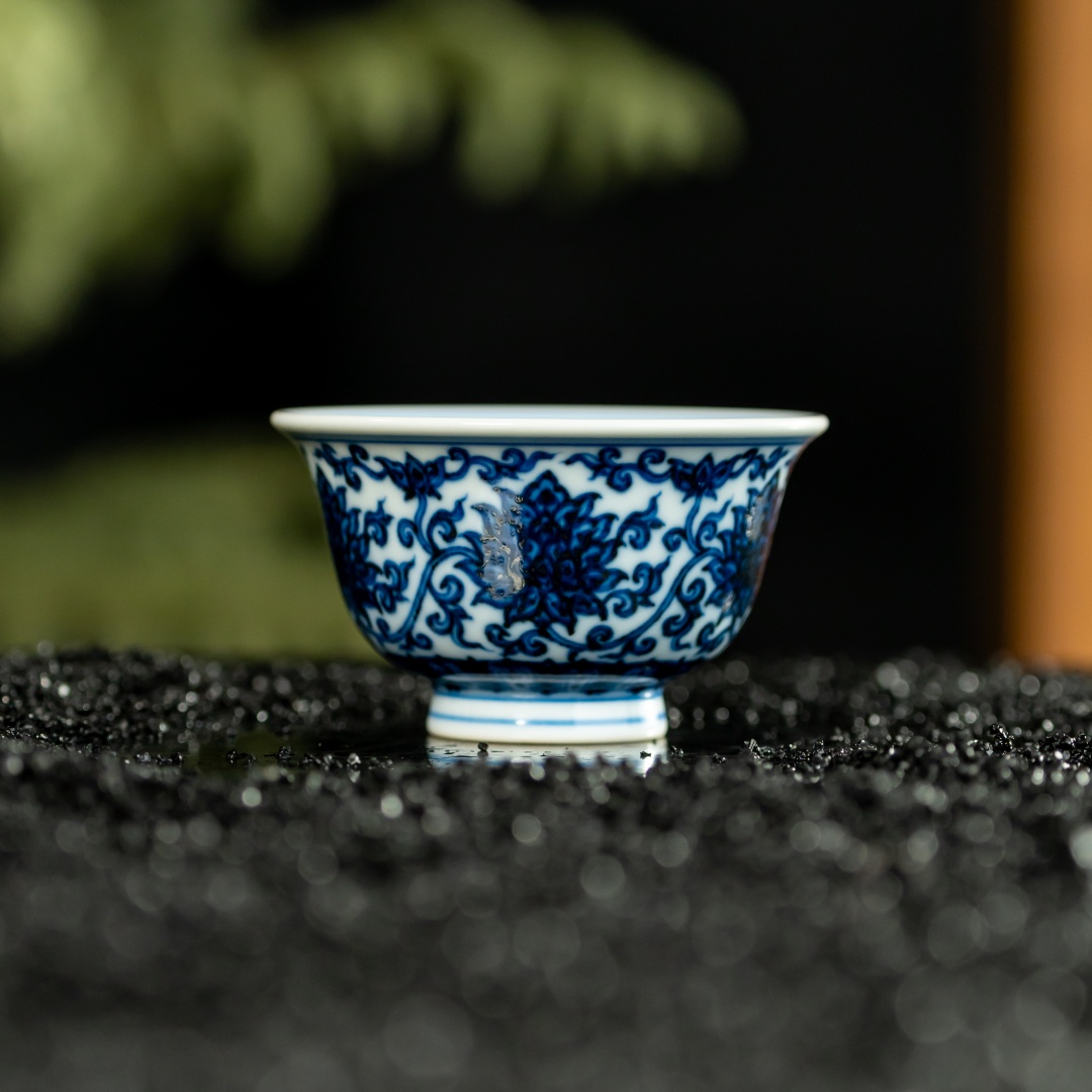 『瑶瑶严选』刘建锋窑青花金刚莲小压手杯手工手绘景德镇岩茶小杯