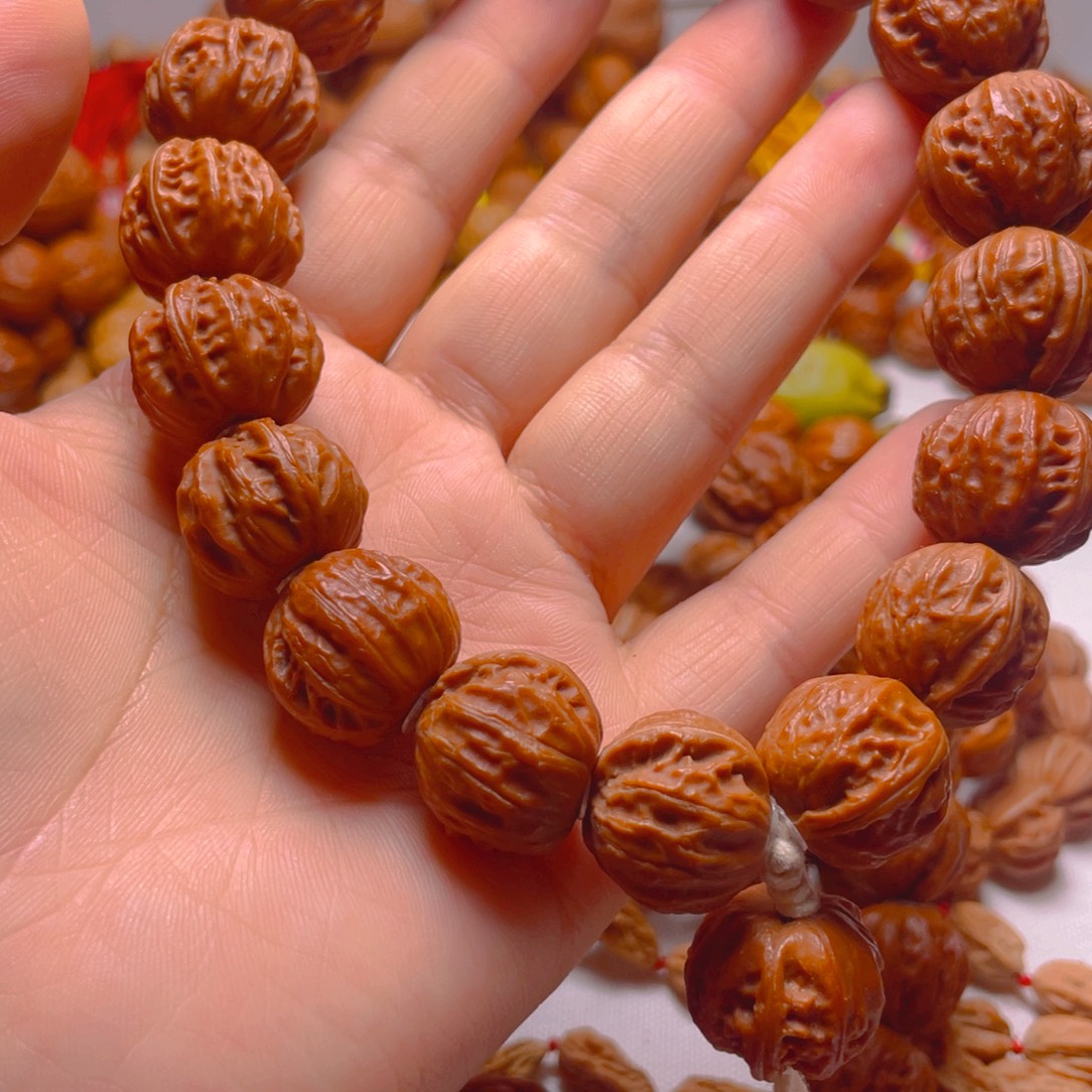 啊***呀文玩核桃手串京八棱