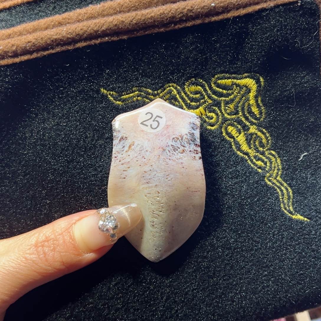 鹿骨把件鹿骨材质