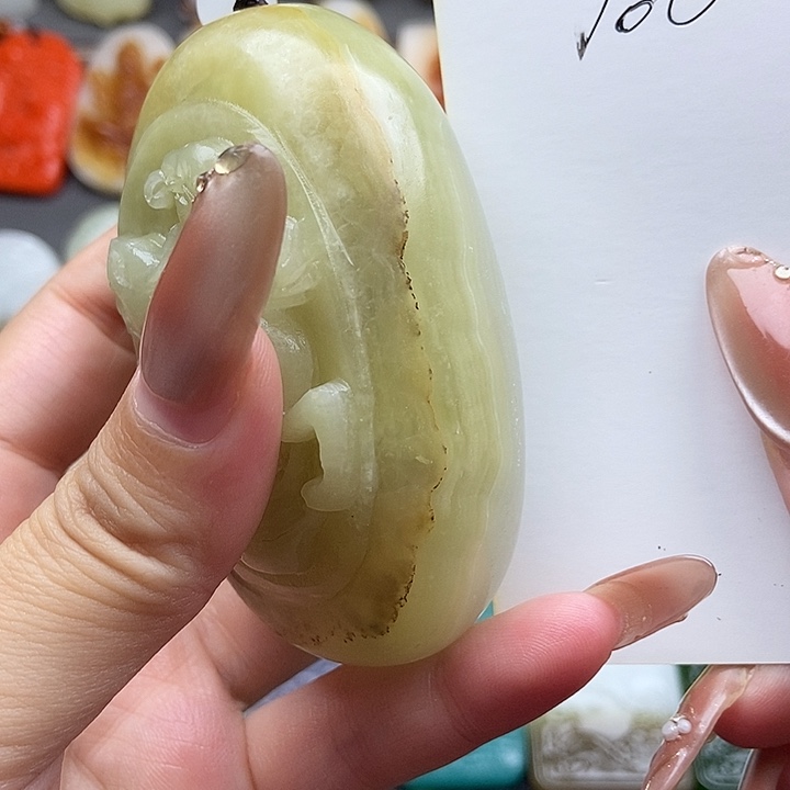 颈饰未镶嵌和田玉