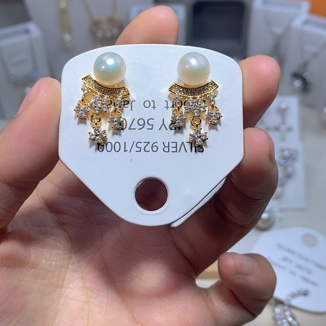 淡水珍珠耳饰未镶嵌