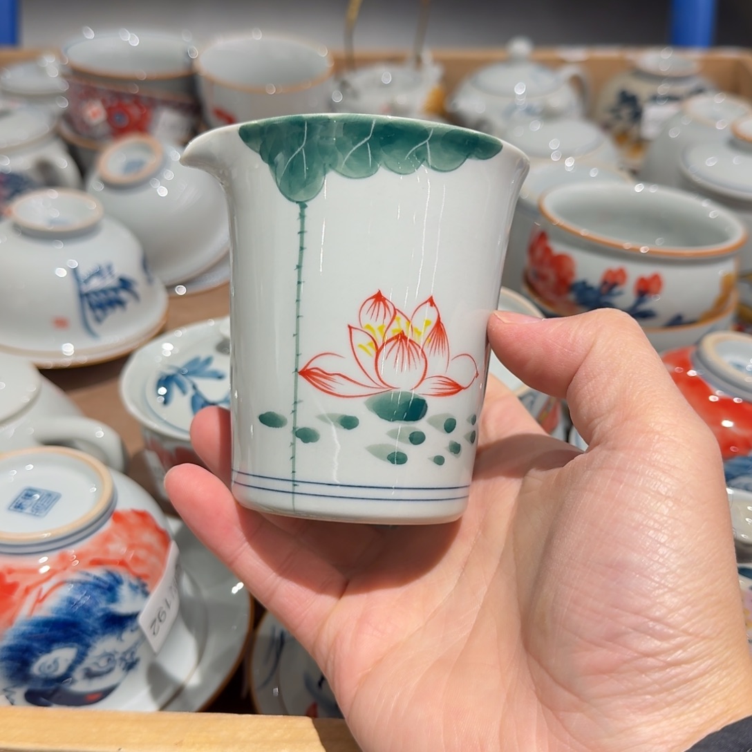 釉下手绘茶具微瑕