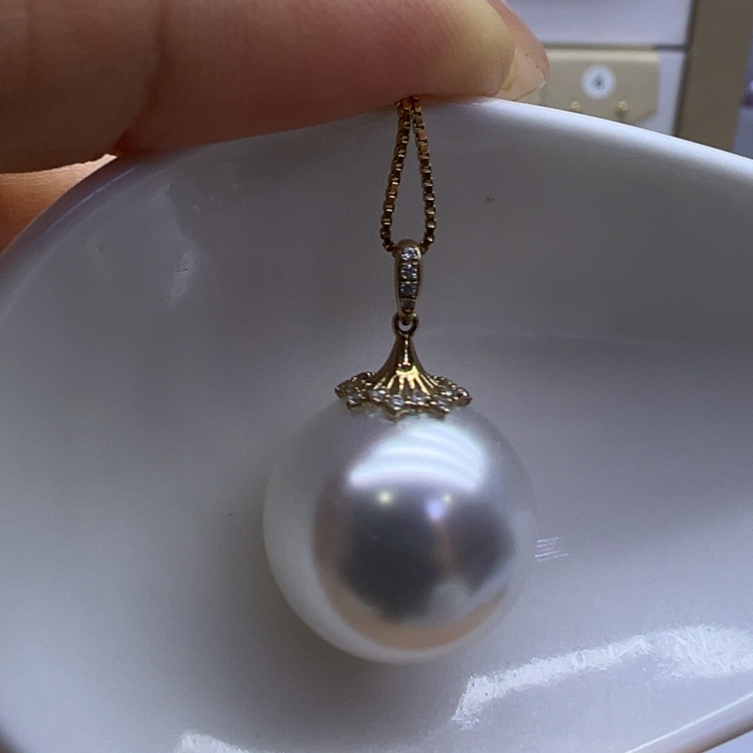 颈饰淡水珍珠18K金镶嵌