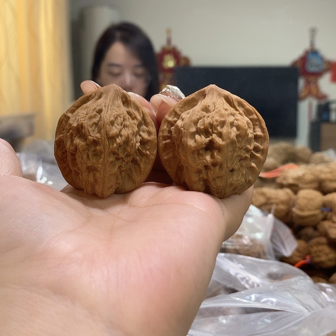 把件文玩核桃41血蟾尖有伤