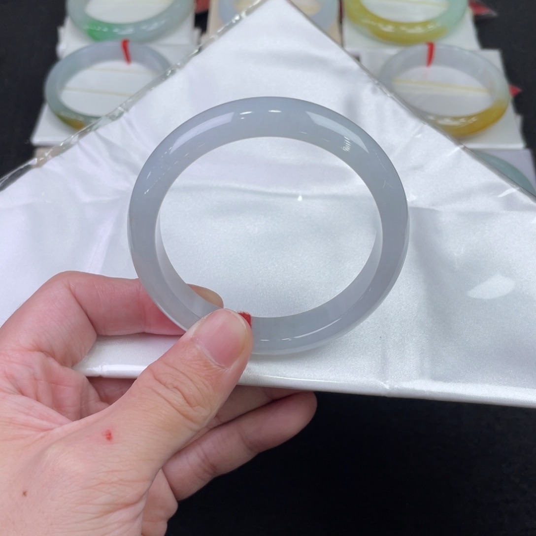 翡翠手镯未镶嵌57正圈