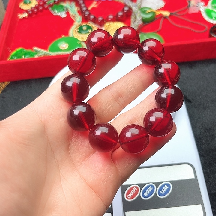 琥珀颈饰未镶嵌啊啊