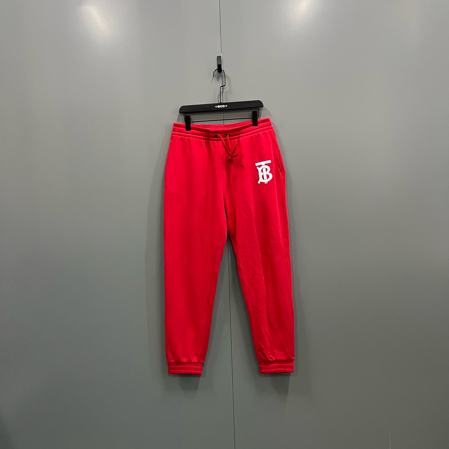 99新 BURBERRY/博柏利 h92 红色TB印花运动裤 M码 009451