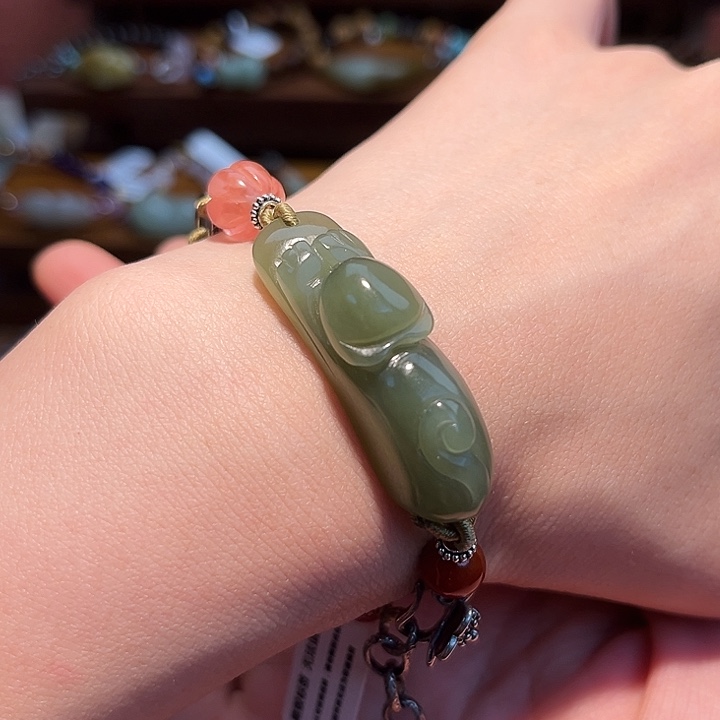 和田玉未镶嵌手链