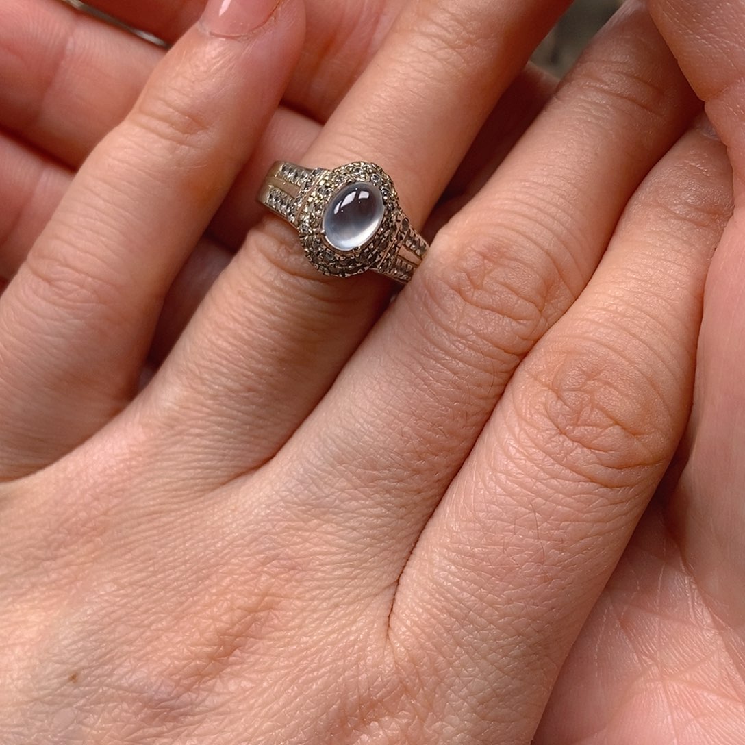 翡翠颈饰未镶嵌翡翠蛋面