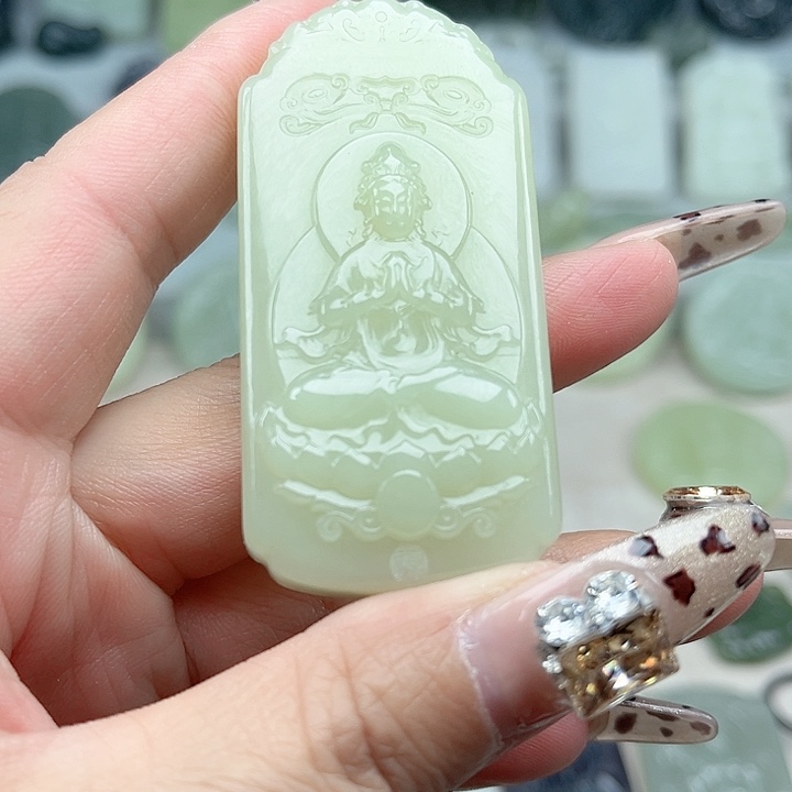 和田玉未镶嵌颈饰