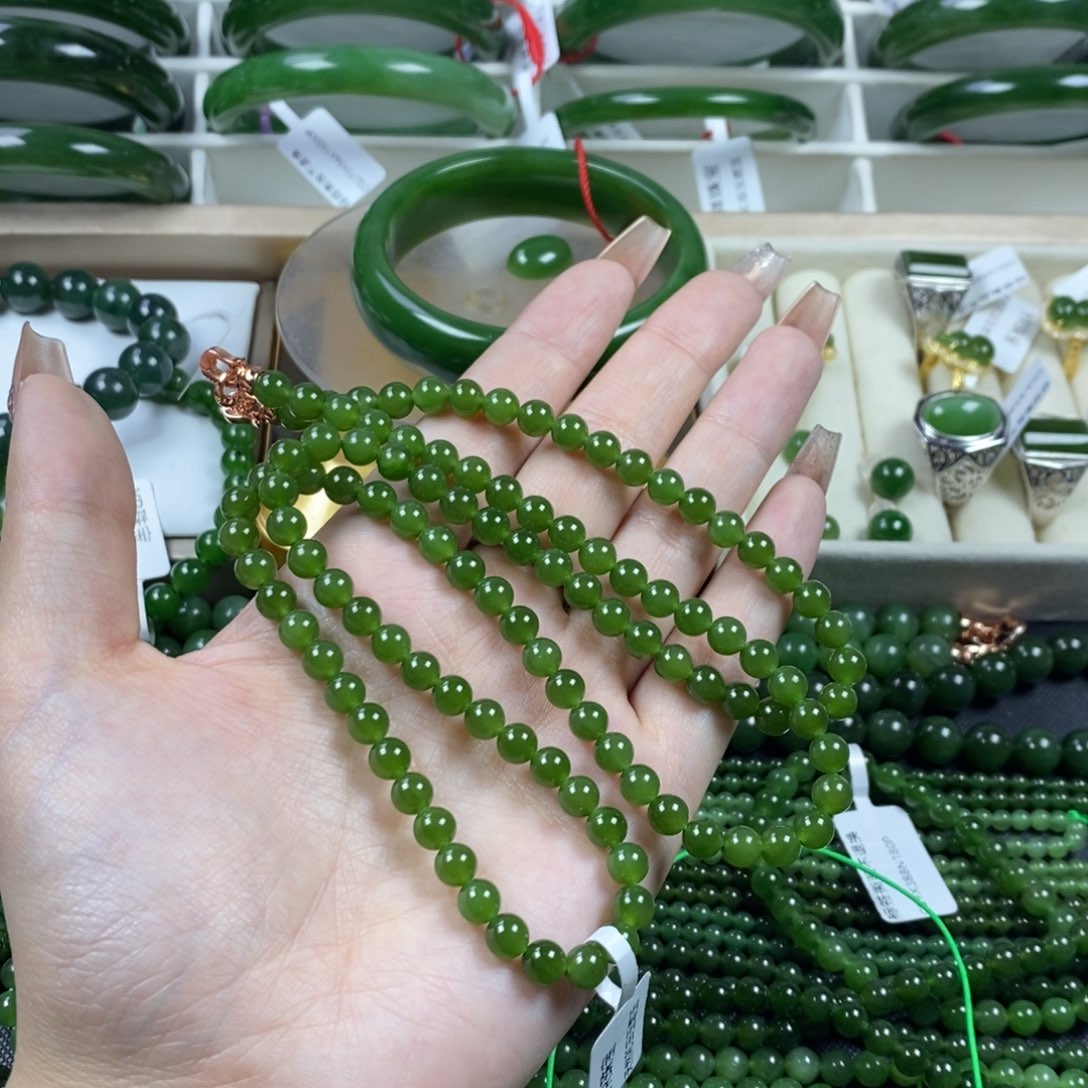 和田玉（碧玉）颈饰未镶嵌欧*风