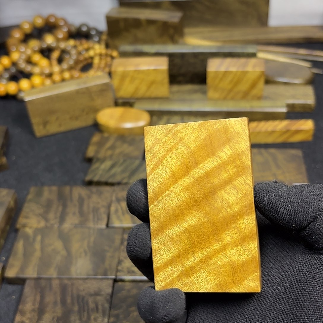 骆***驼金丝楠一物一拍链接