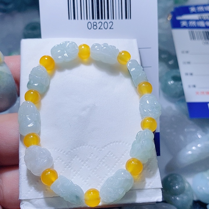 翡翠未镶嵌颈饰天光墟翡翠市场现金代购