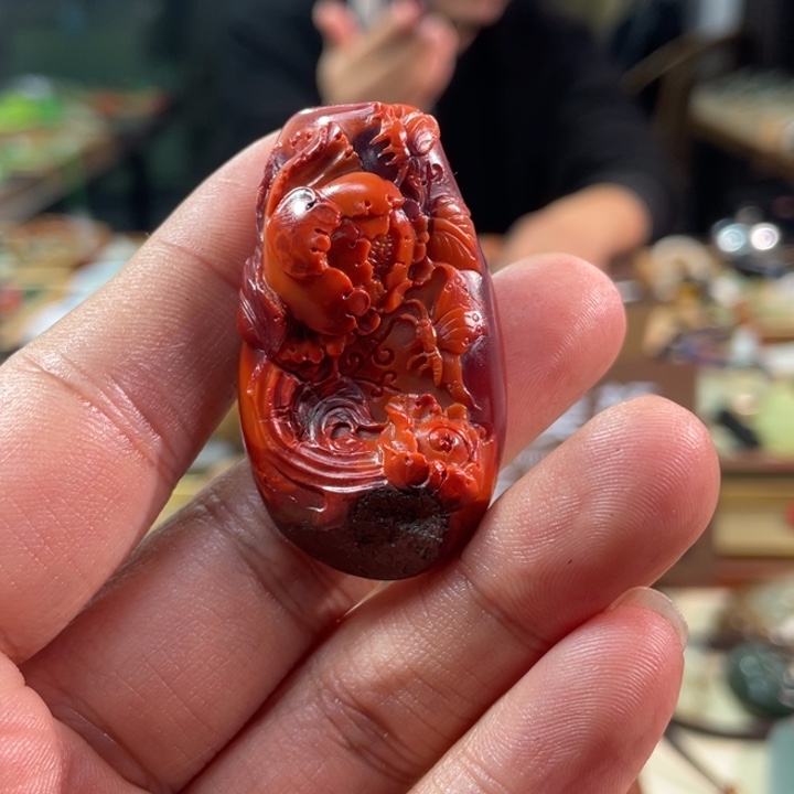 颈饰未镶嵌南红玛瑙