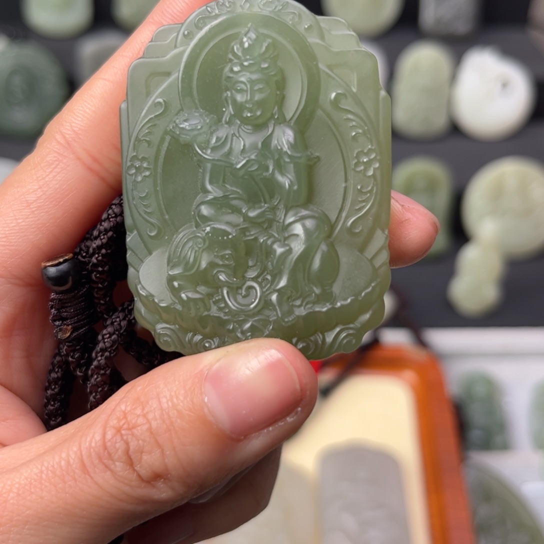 和田玉颈饰未镶嵌钢***做