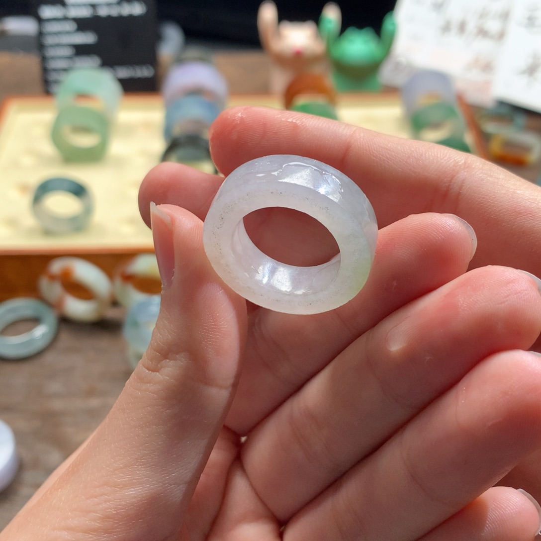 定制翡翠未镶嵌翡翠 桃花粉 13-15