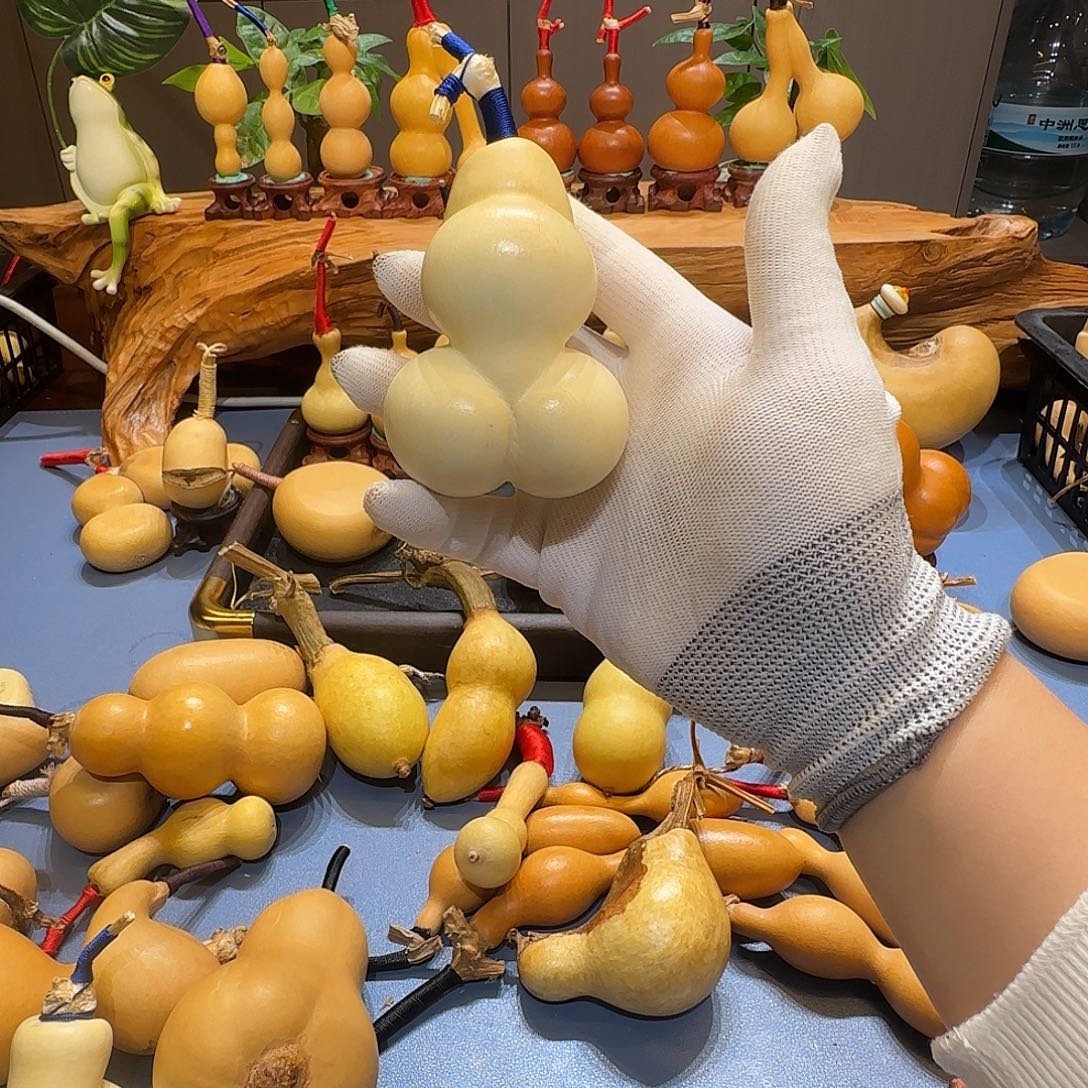 憨***嘎大叶紫檀（黑酸枝木类）