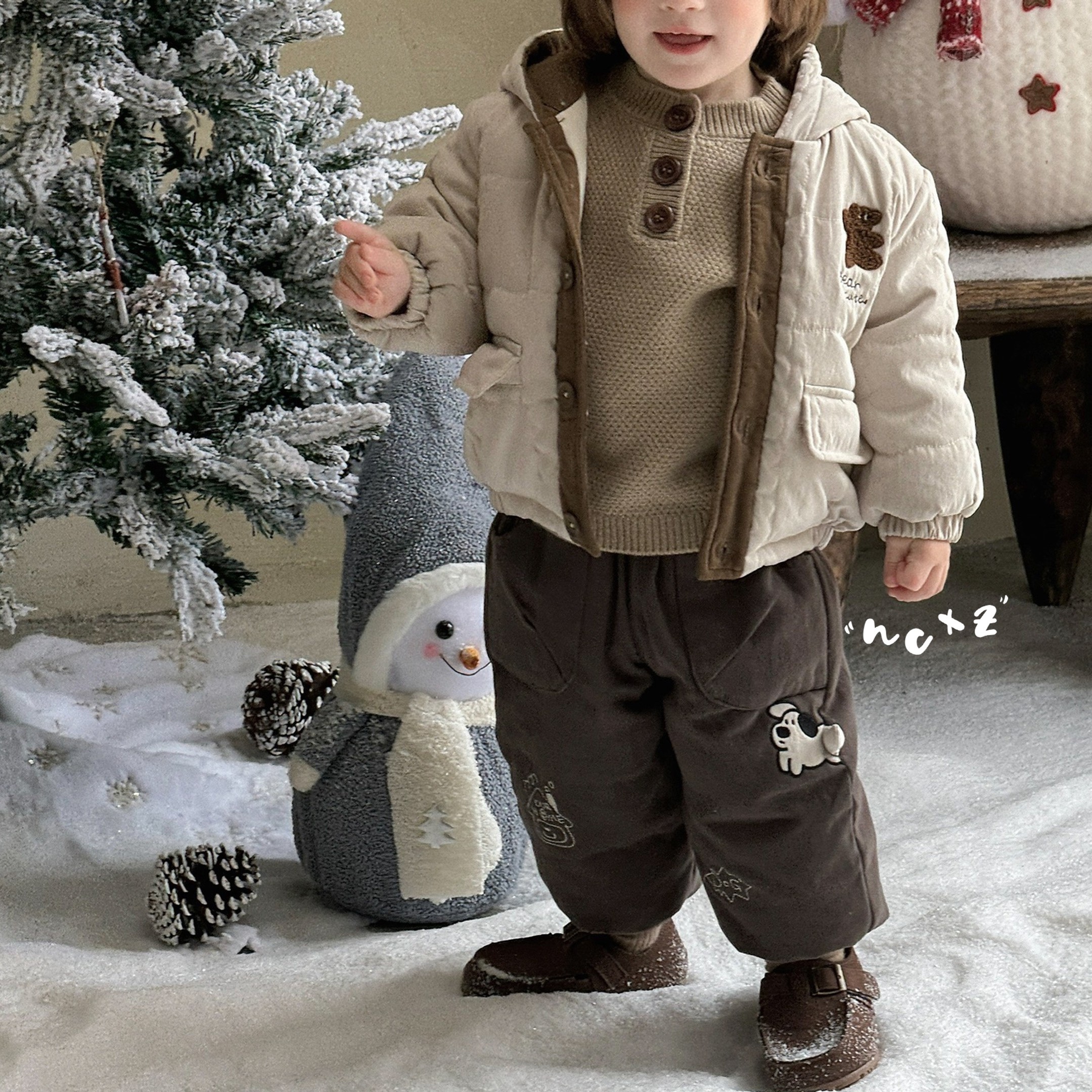 6016灰色小奶狗羽外裤