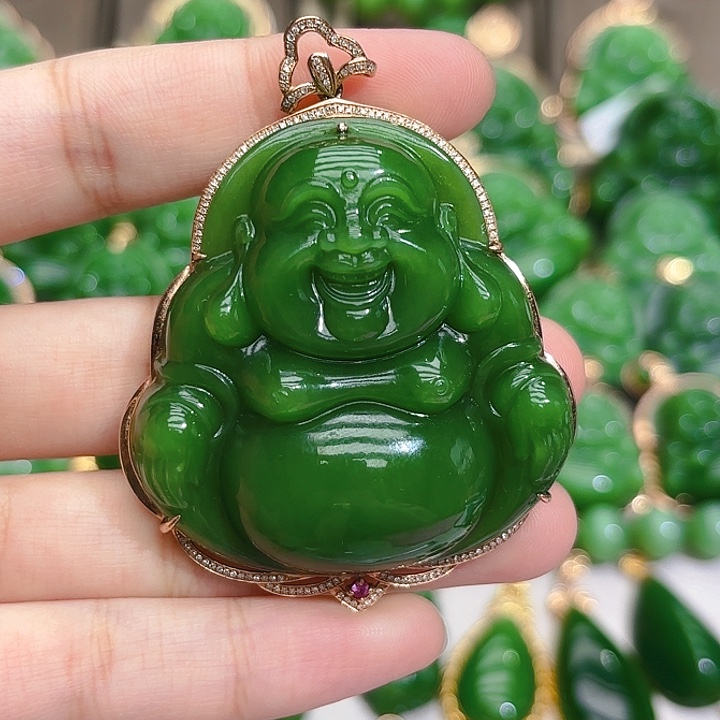 和田玉（碧玉）颈饰18K金镶嵌