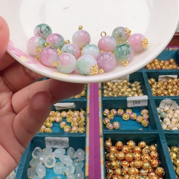 非遗传承手工圆珠扣