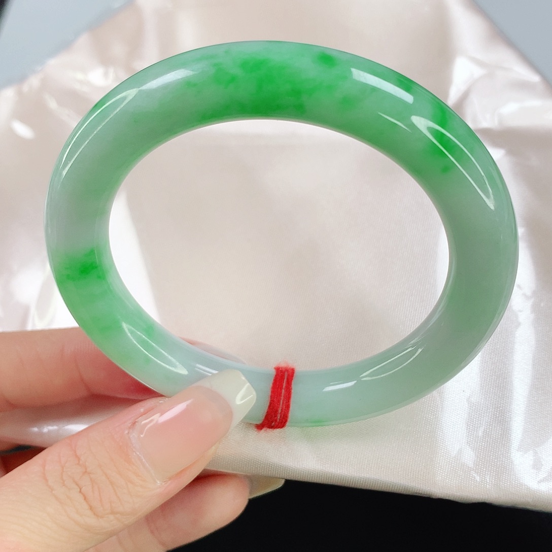 翡翠手镯未镶嵌5136翡翠