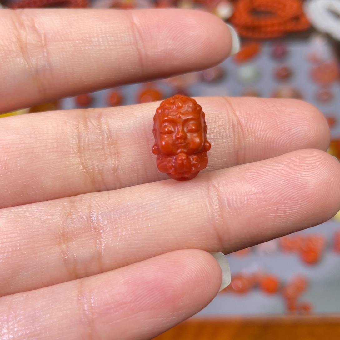 南红玛瑙未镶嵌宝宝佛卡9.8