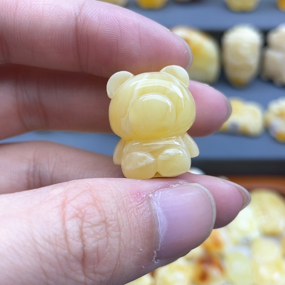 琥珀裸石未镶嵌蜜蜡
