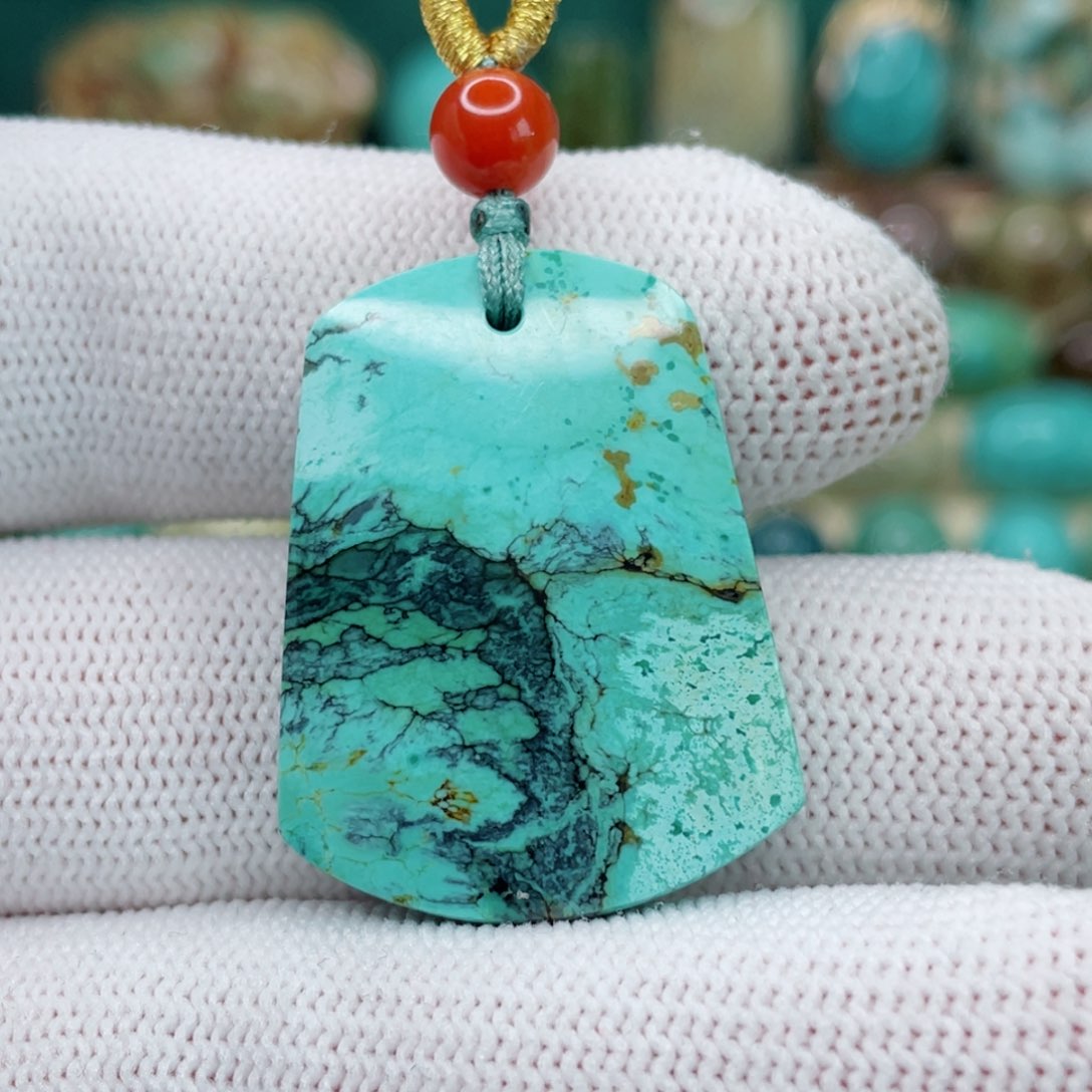 未镶嵌绿松石颈饰