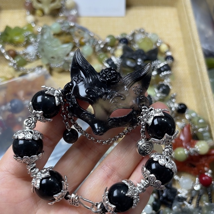 蛇纹石玉合金颈饰