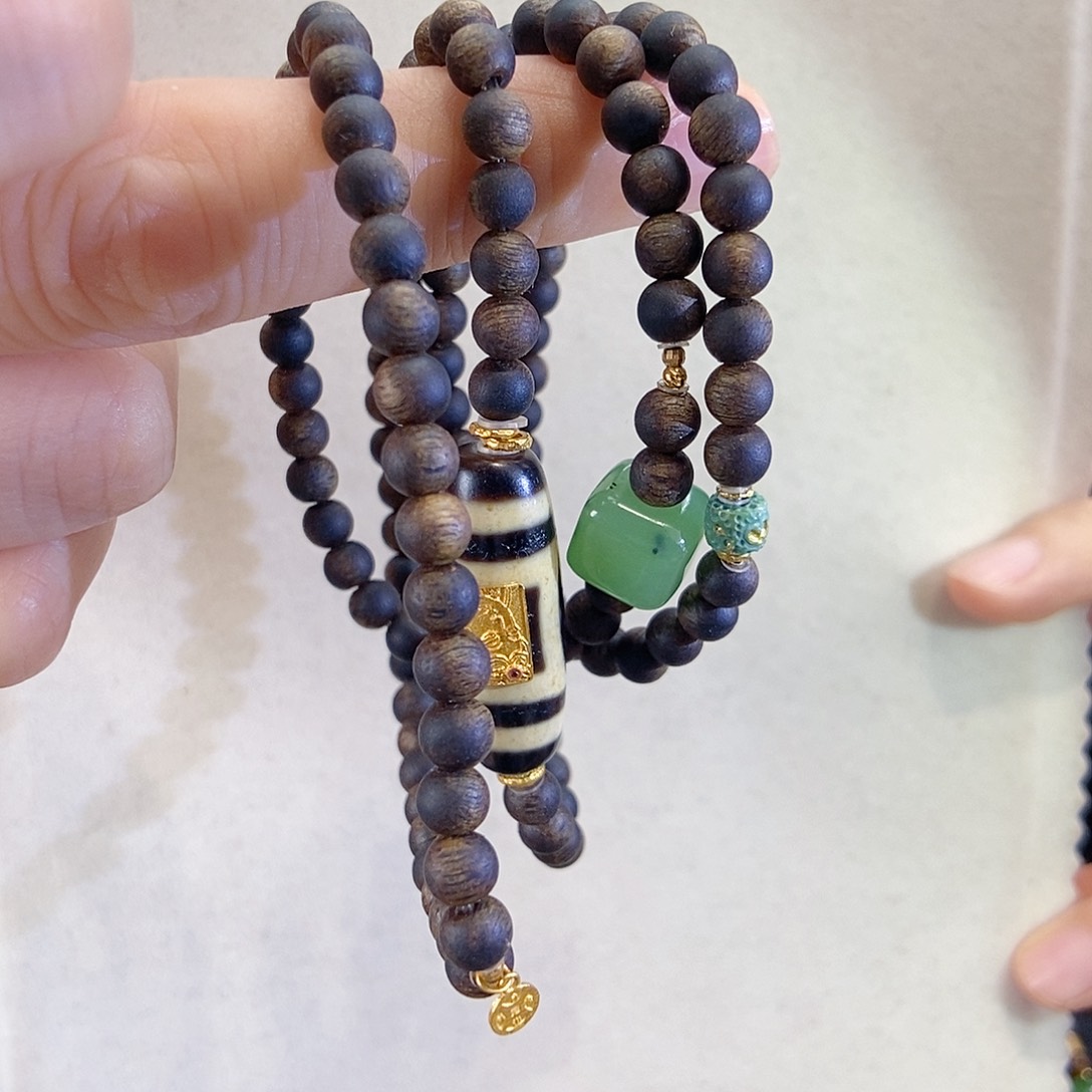 手链18K金镶嵌和田玉（碧玉）乌兰海方糖天珠