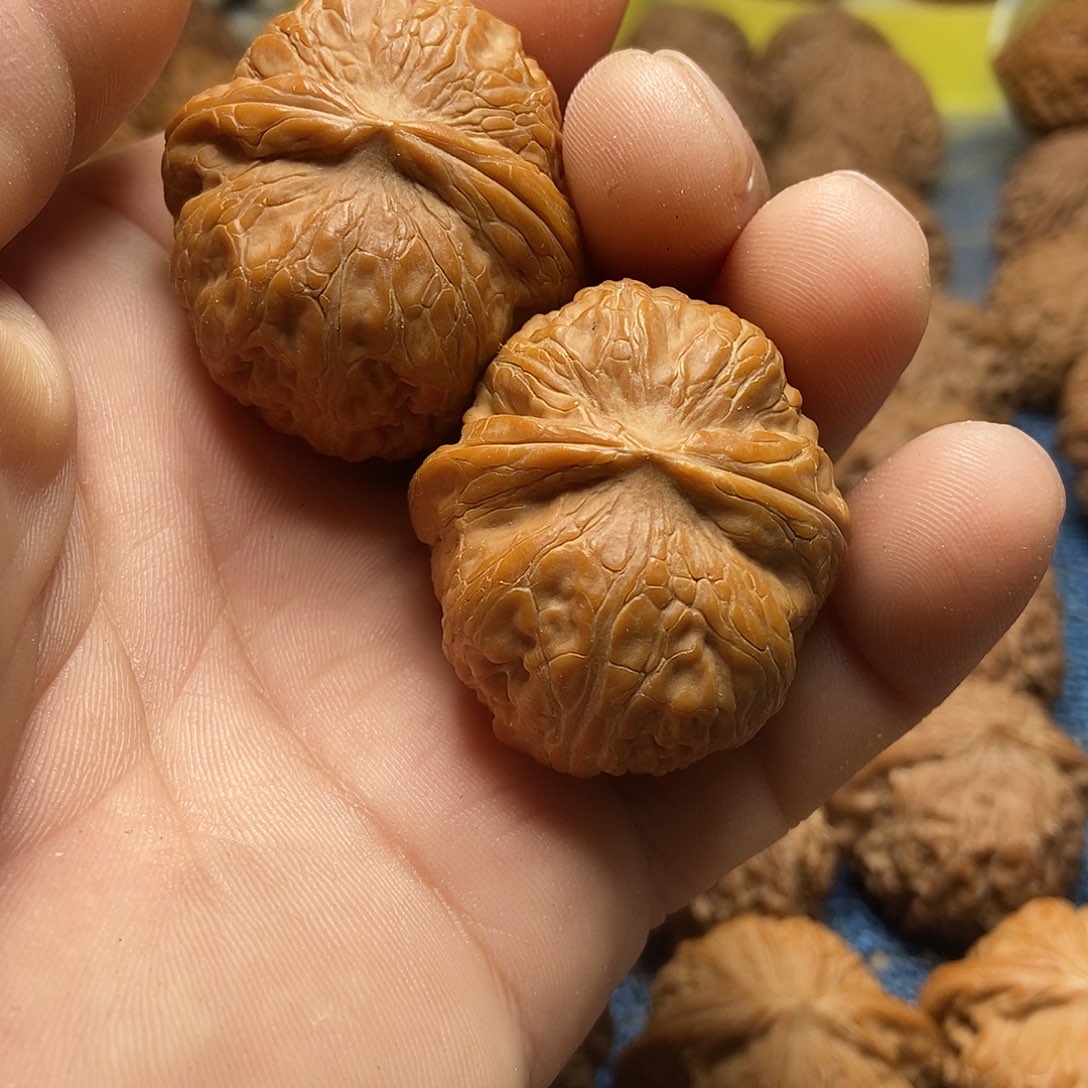 用***4把件文玩核桃元宝