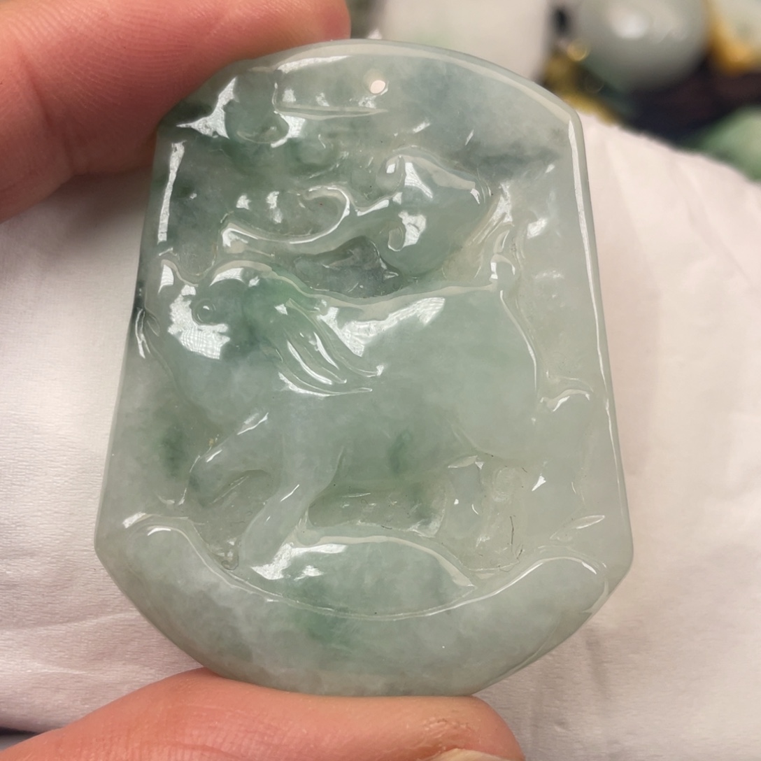 翡翠未镶嵌颈饰翡翠生肖猪