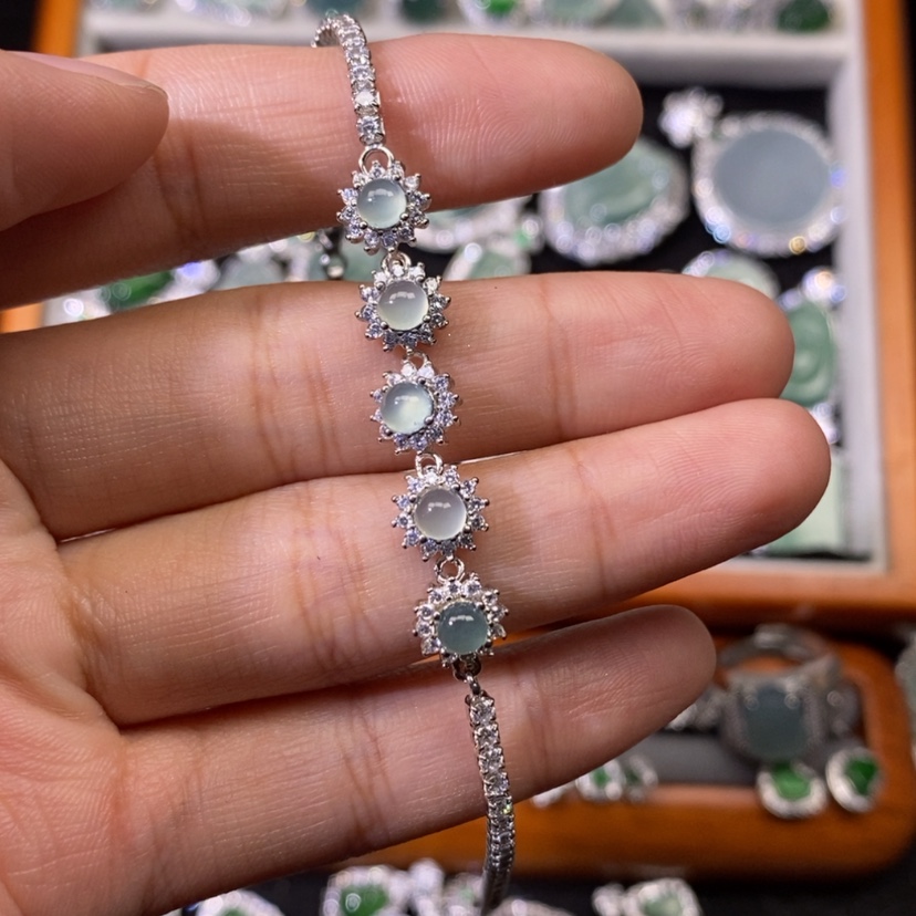 【闪购商品】翡翠颈饰银S925镶嵌天然