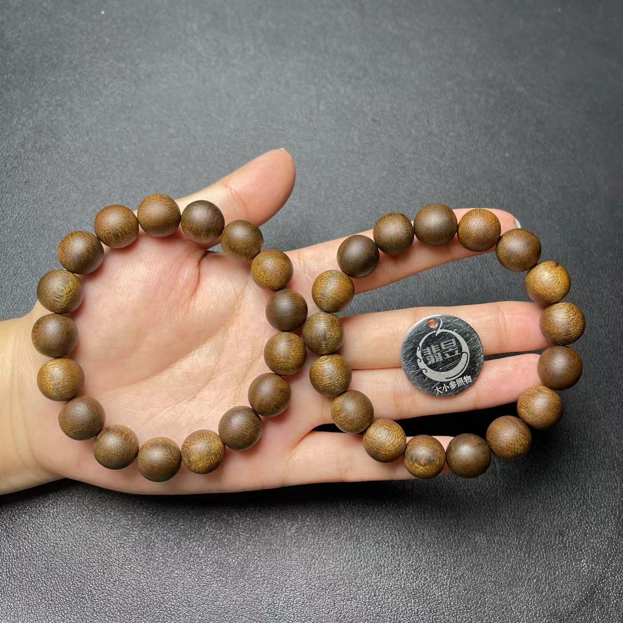 沉香3B10-38755T10-沉香手串/约17颗/约12+/-多样性发其一