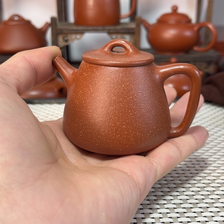 茶壶紫砂原矿紫砂手工制作