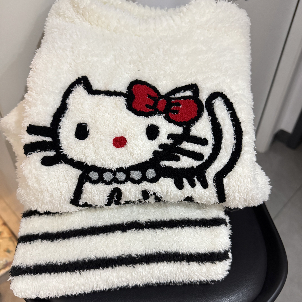 可爱少女kt猫冬季加绒加厚半边绒保暖可外穿睡衣家居服