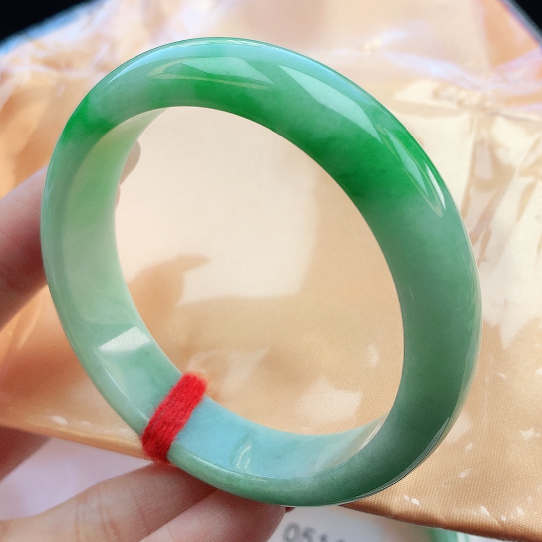 翡翠手镯未镶嵌55圈口882139