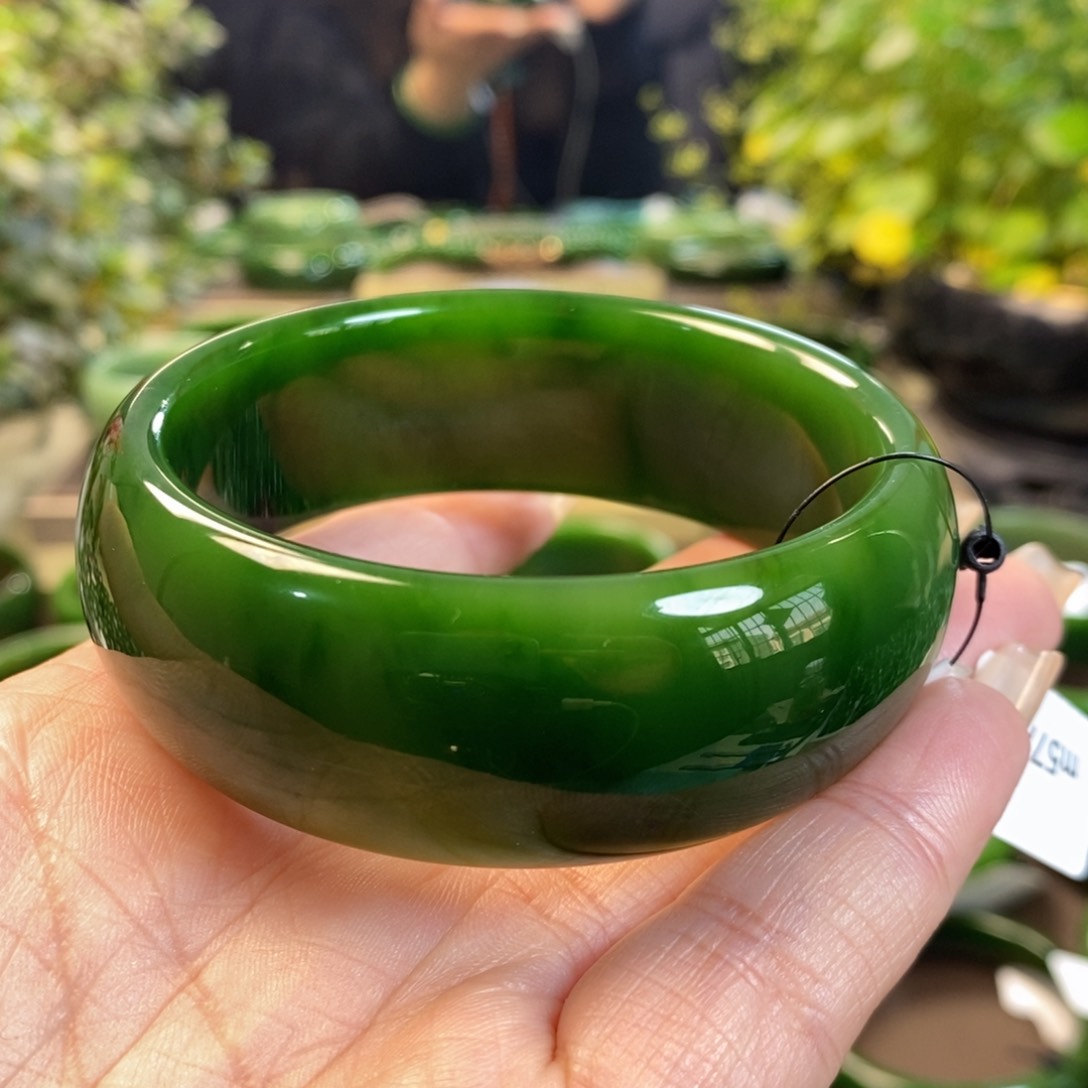 和田玉（碧玉）手镯未镶嵌