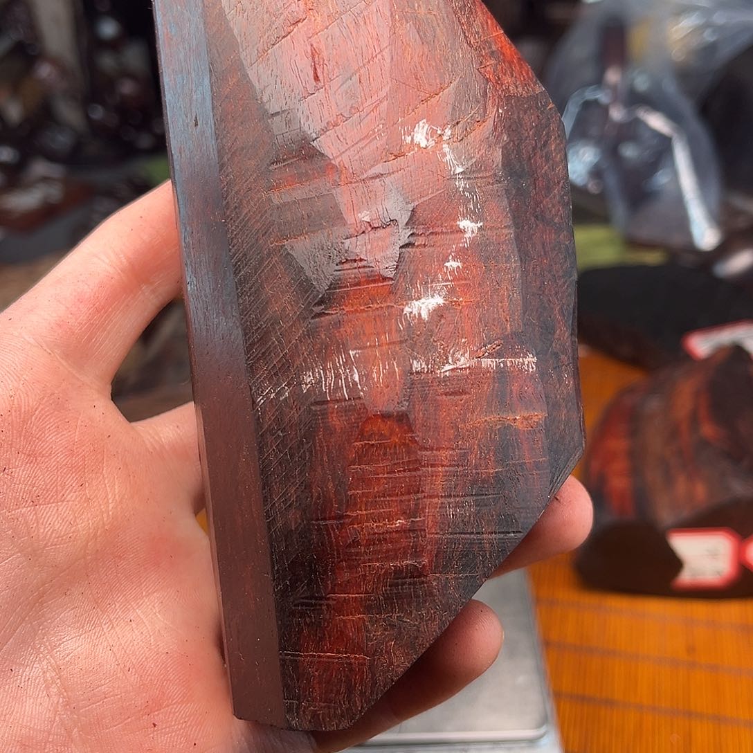 檀香紫檀（小叶紫檀）开龙龟