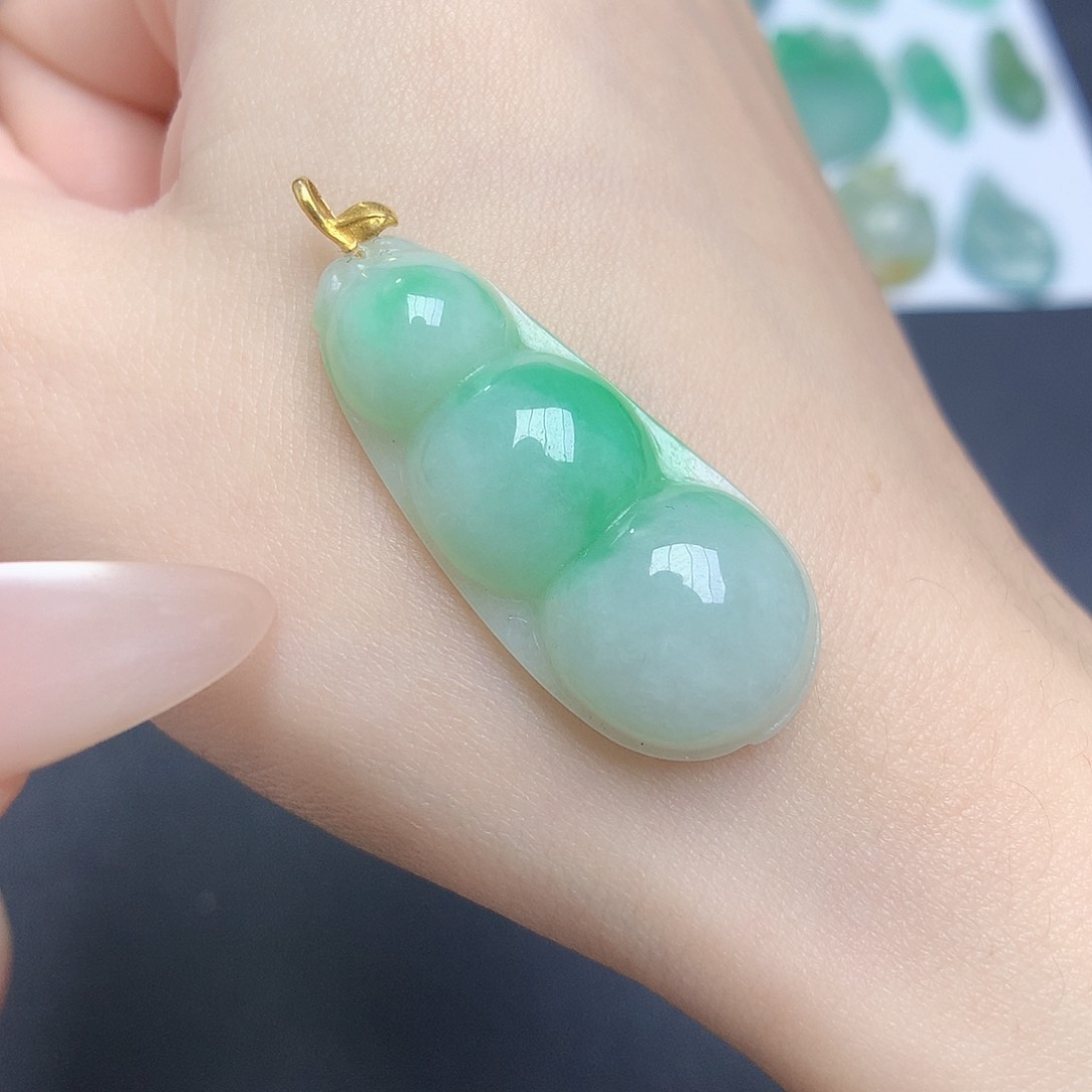 翡翠颈饰18K金镶嵌8888888888888888