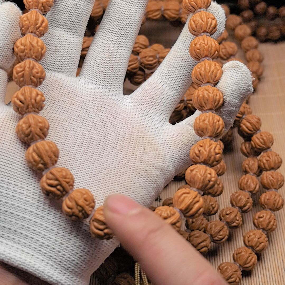 桃核吊坠双龙脊手持