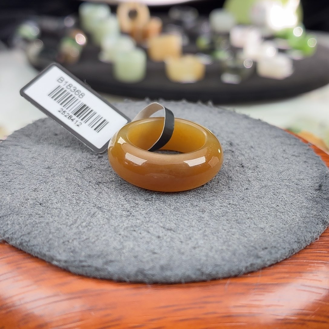 和田玉未镶嵌戒指b24糖轮胎16.5不退换