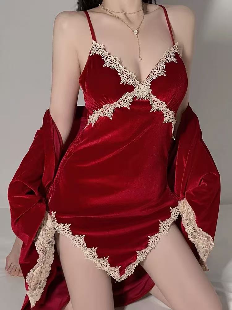 3395性感睡衣女款春秋冬季蕾丝带胸垫丝绒纯欲风吊带斜角睡裙