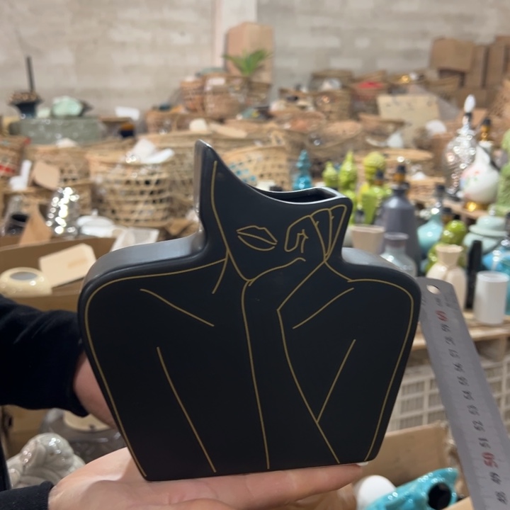 摆件高19口7公分微瑕捡漏